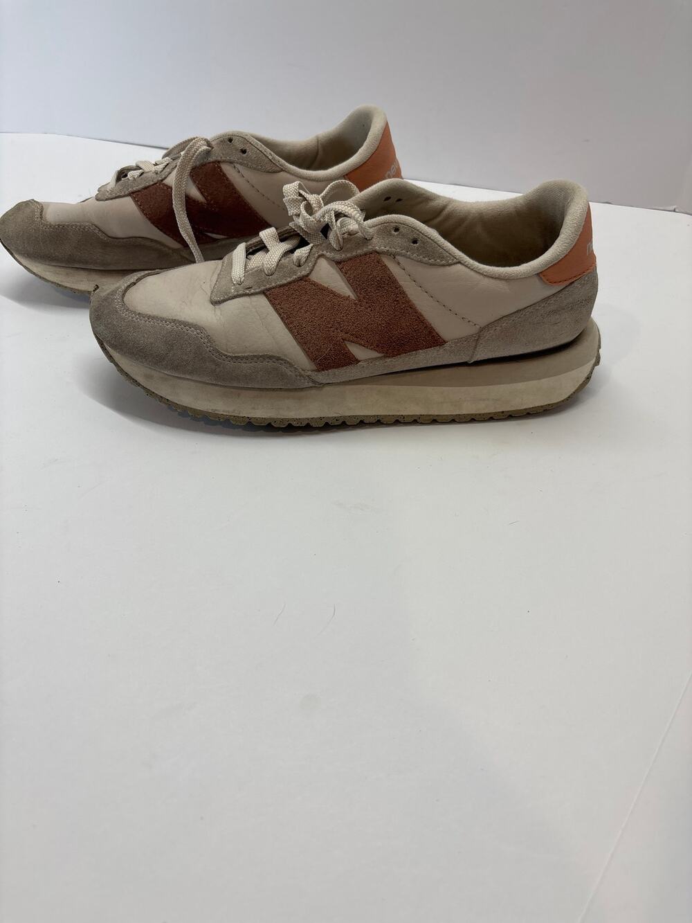 New Balance 237 Women’s Size 9 Cream Rust Suede Sneakers WS237SSP No Insoles